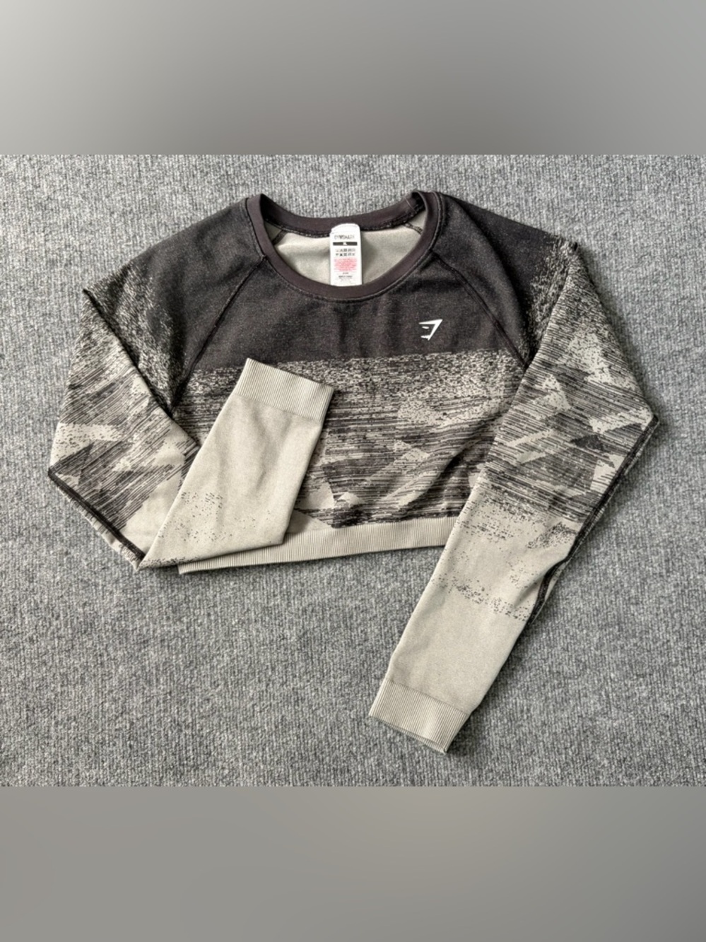 Gymshark Crop Top Womens XL Seamless Camo Long Sleeve Workout Athletic